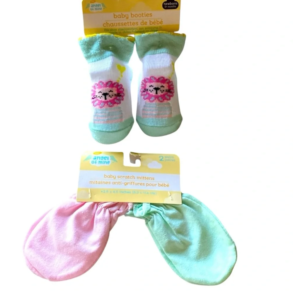 NEW Baby Booties & Scratch Mittens